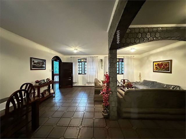 Sobrado para Venda em Poá - 2