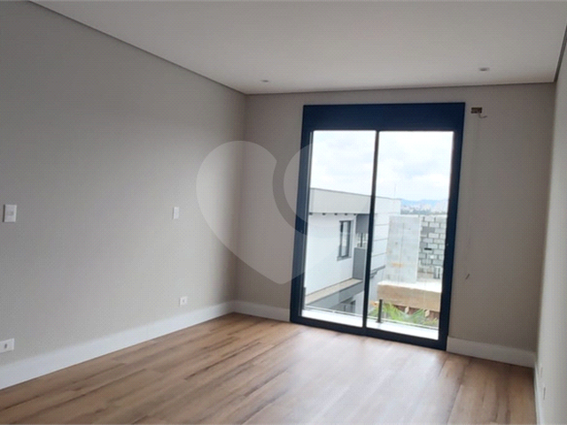 Sobrado para Venda em Mogi das Cruzes - 4