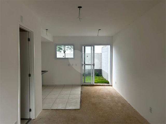 #REO1060659 - Casa em condomínio para Venda em Suzano - SP