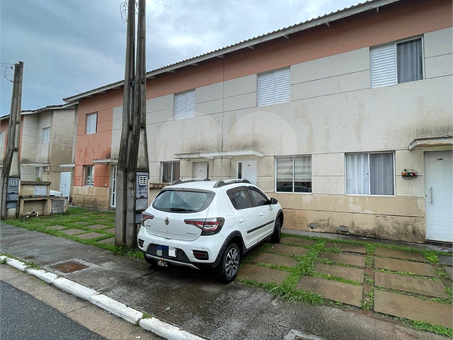#REO1059813 - Casa em condomínio para Venda em Suzano - SP