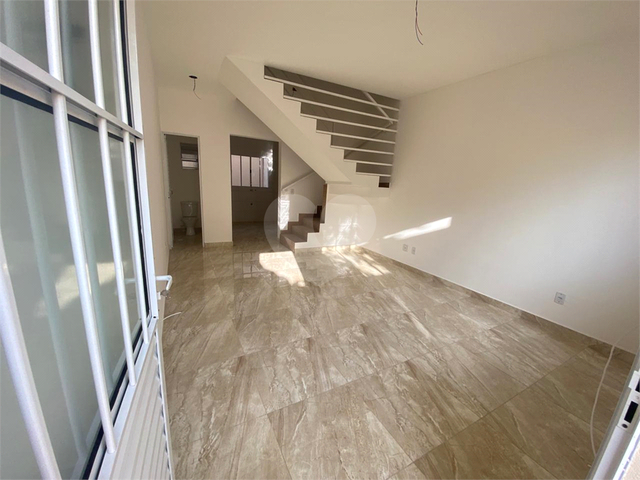 Casa para Venda em Poá - 3