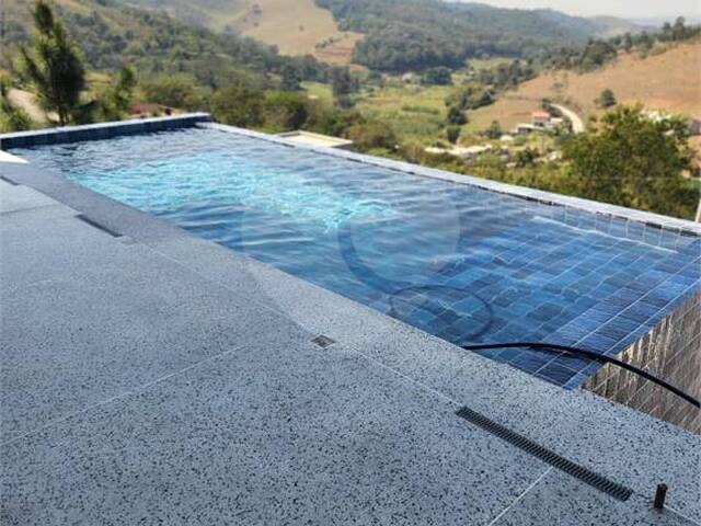 #REO1036132 - Casa para Venda em Santa Isabel - SP