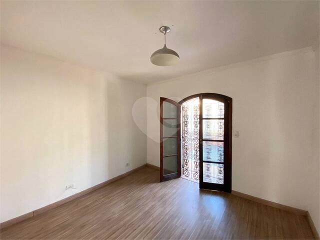 Sobrado para Venda em Poá - 4