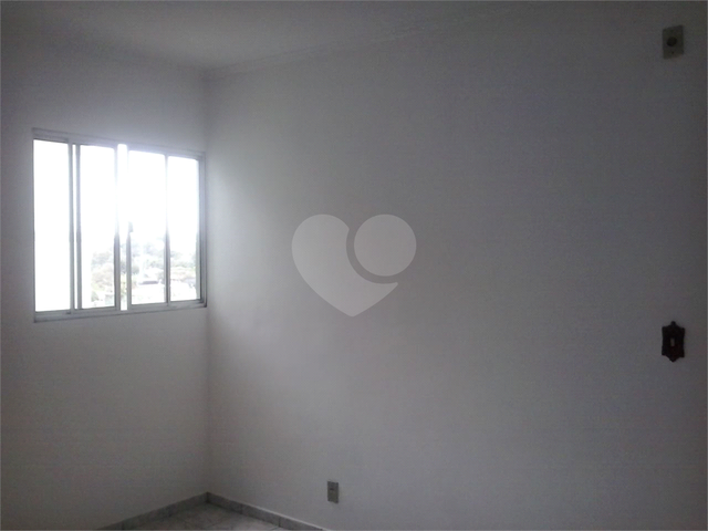 Apartamento para Venda em Poá - 4