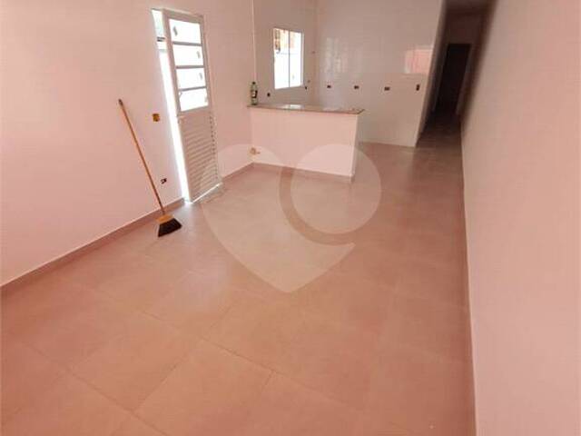 Casa para Venda em Suzano - 4