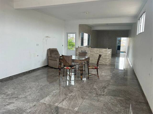 Casa para Venda em Poá - 4