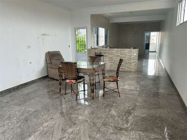 Casa para Venda em Poá - 5