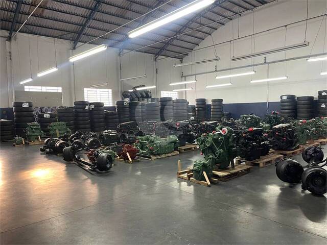 #REO978783 - Conjunto Comercial para Venda em Ferraz de Vasconcelos - SP