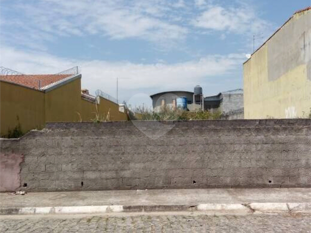 Venda em Vila Urupês - Suzano