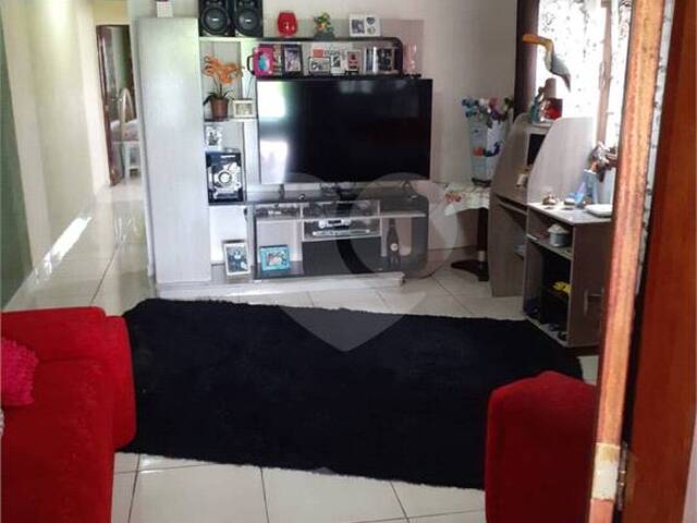 Casa para Venda em Poá - 2