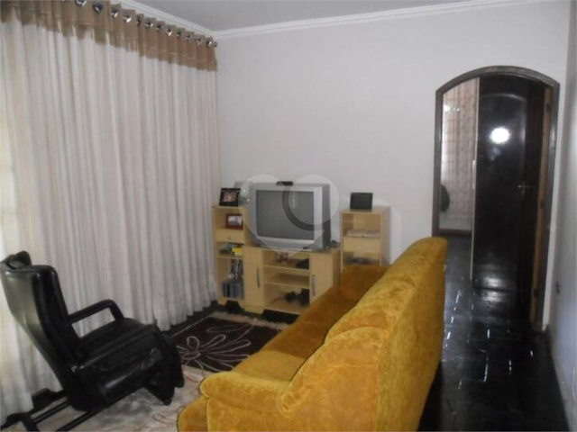 Casa para Venda em Poá - 5