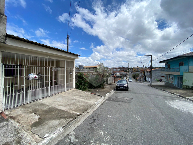 #REO888310 - Casa para Venda em Suzano - SP