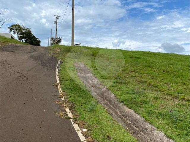#REO908001 - Terreno para Venda em Pardinho - SP