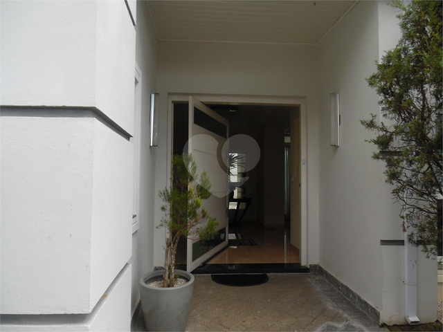 #REO911901 - Casa em condomínio para Venda em Suzano - SP