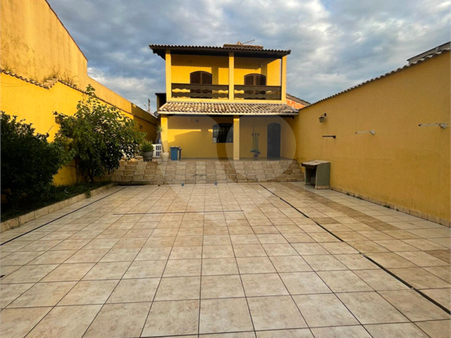 Sobrado para Venda em Poá - 4