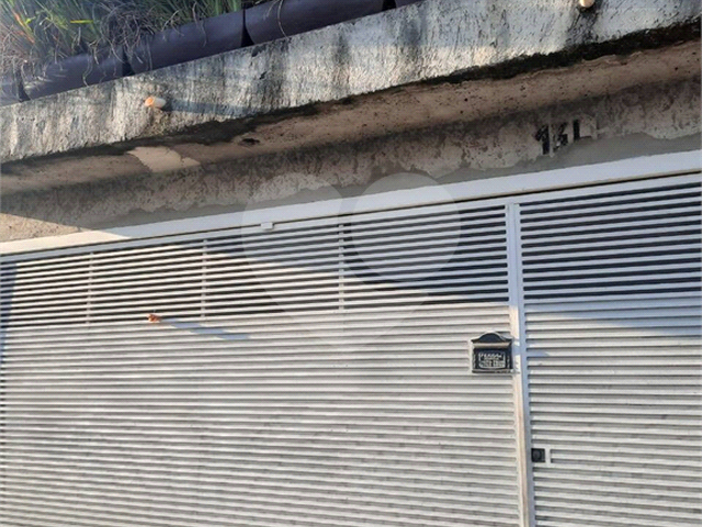 Sobrado para Venda em Poá - 4