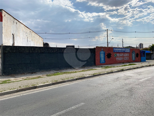 #REO899146 - Terreno para Venda em Suzano - SP