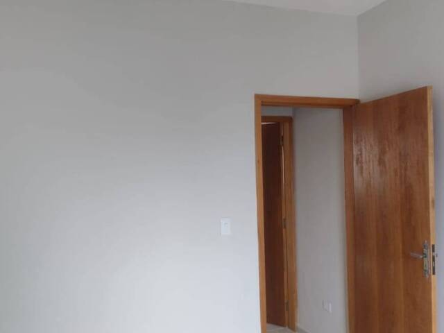 Sobrado para Locação em Poá - 4