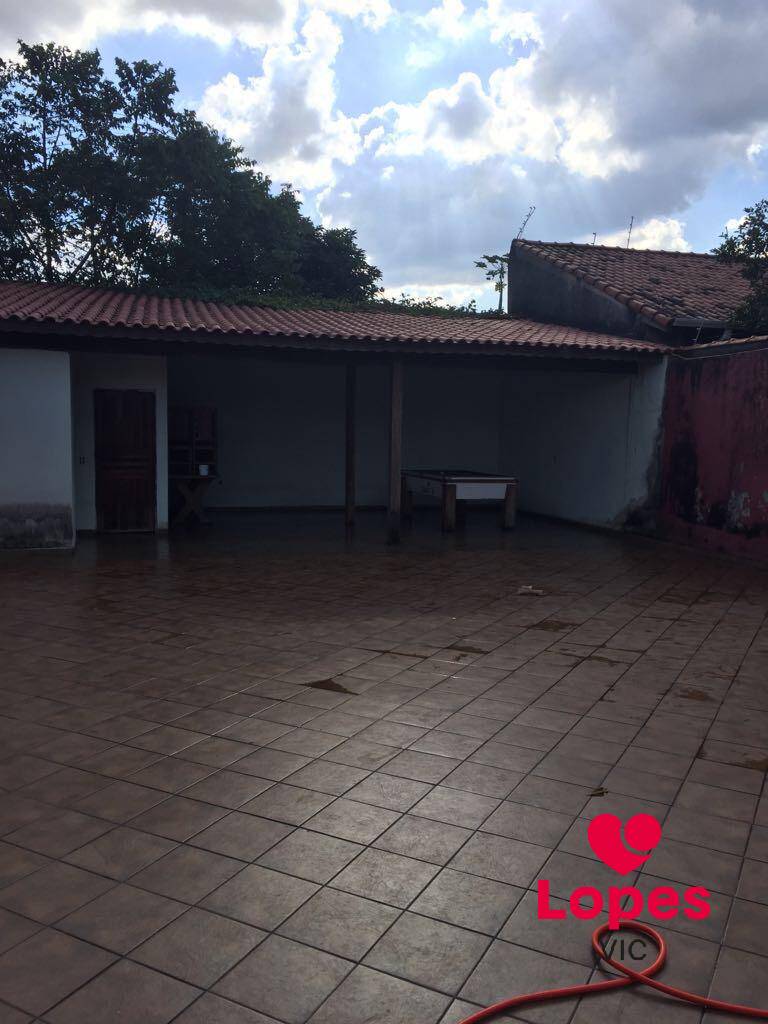 Casa à venda com 3 quartos, 230m² - Foto 4