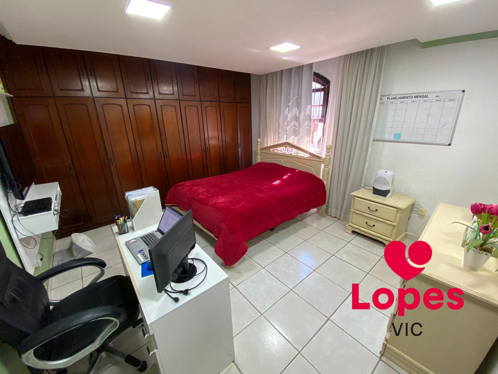 Casa, 3 quartos, 235 m² - Foto 24