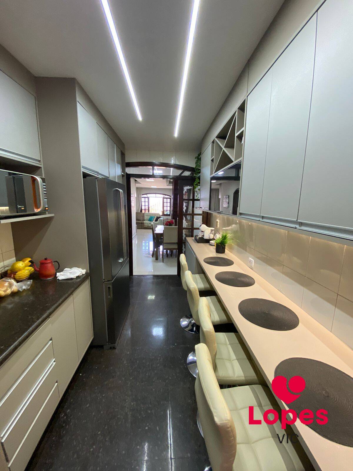 Casa, 3 quartos, 235 m² - Foto 19