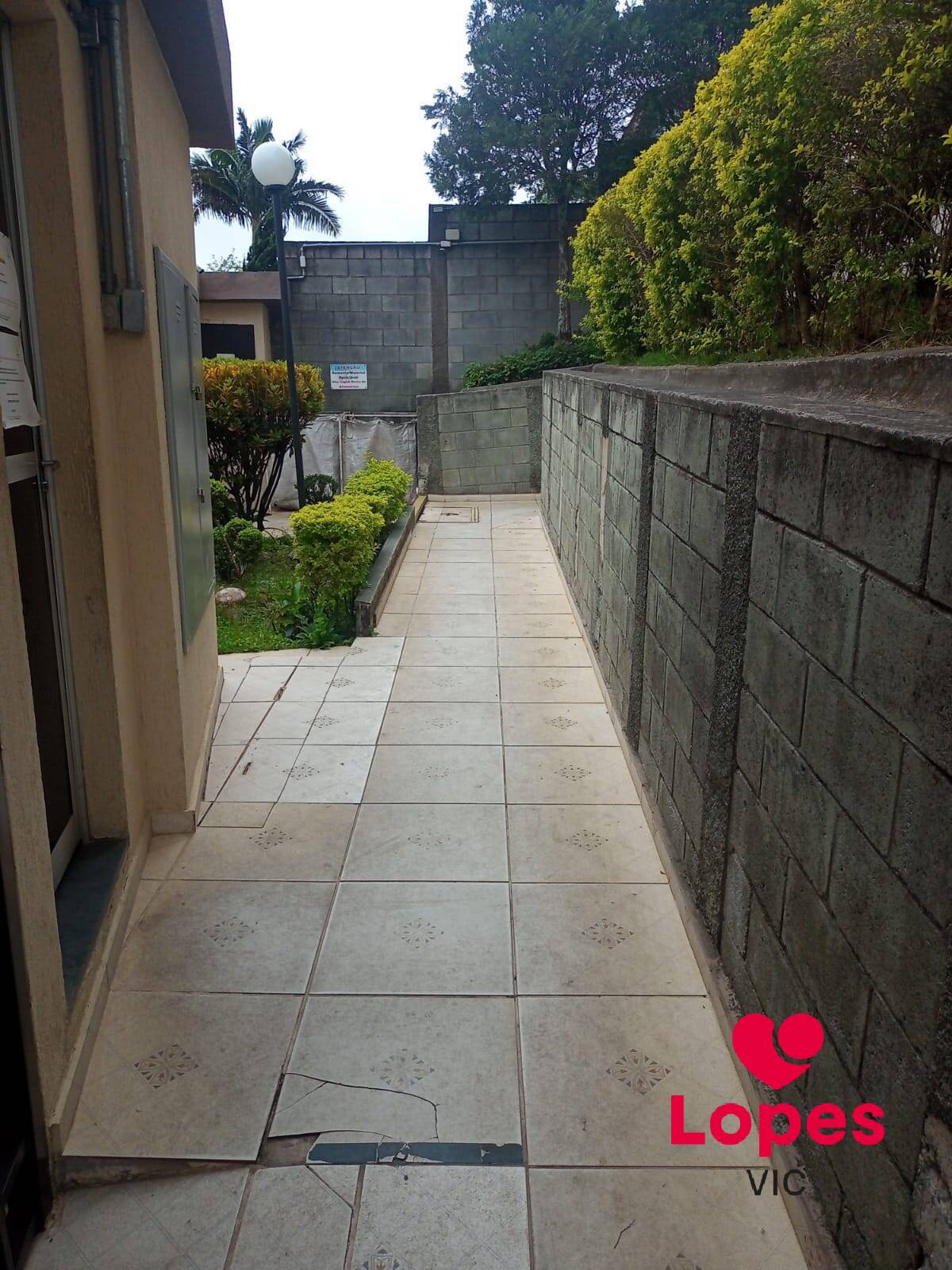 Apartamento à venda com 2 quartos, 39m² - Foto 2