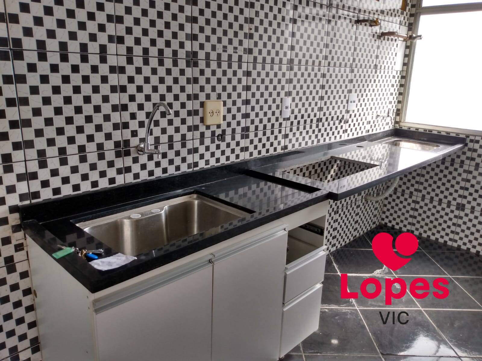 Apartamento à venda com 2 quartos, 39m² - Foto 11