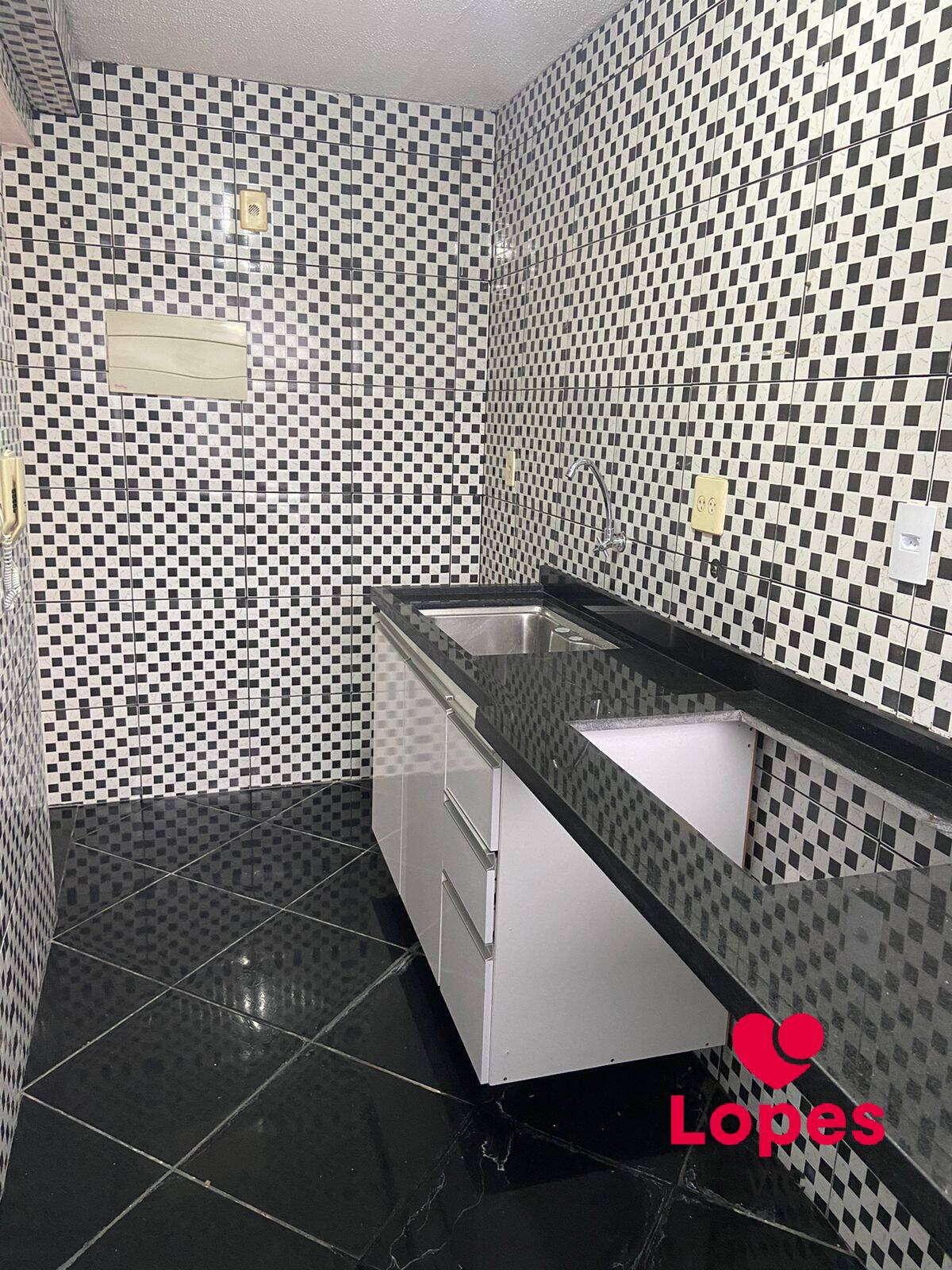 Apartamento à venda com 2 quartos, 39m² - Foto 12