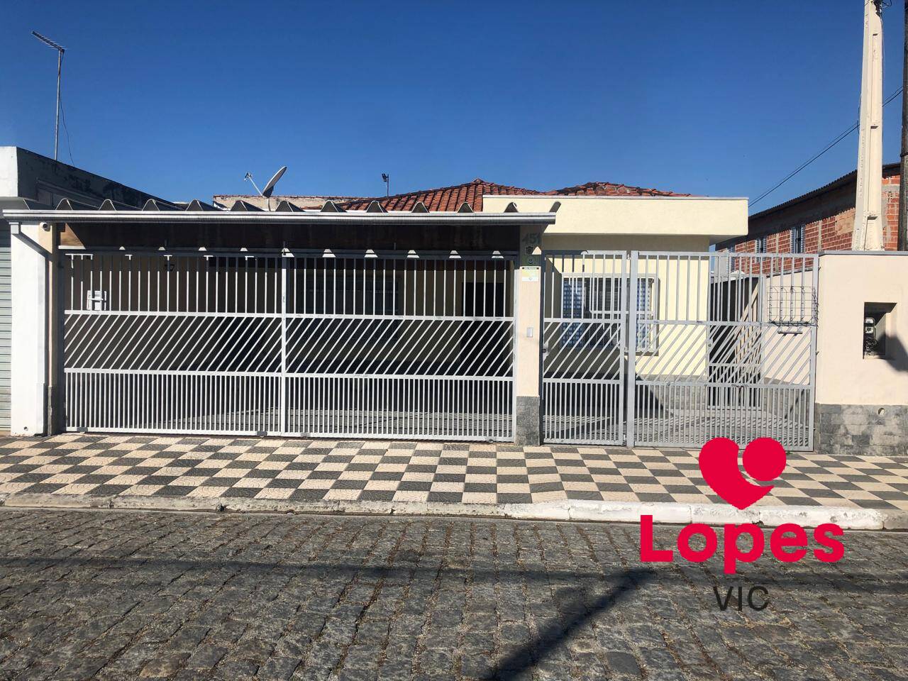 Casa, 3 quartos, 2122 m² - Foto 1