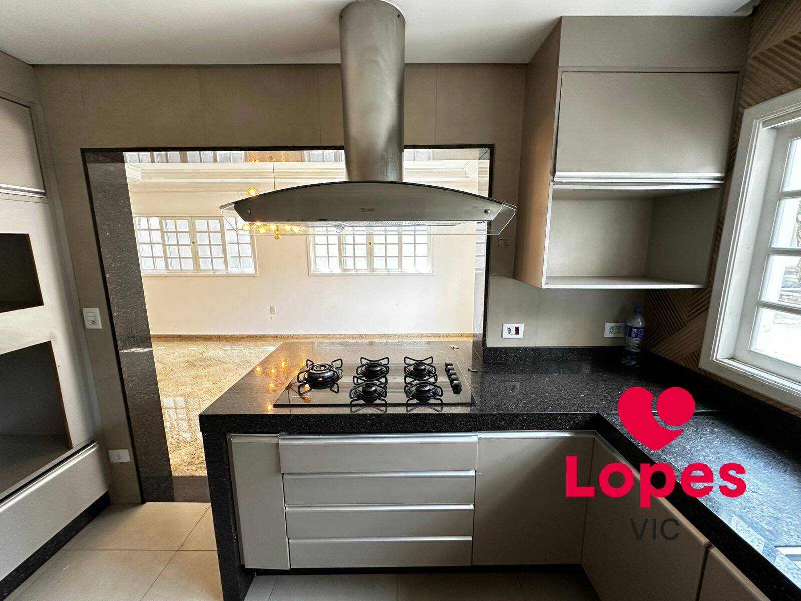 Sobrado, 4 quartos, 284 m² - Foto 14