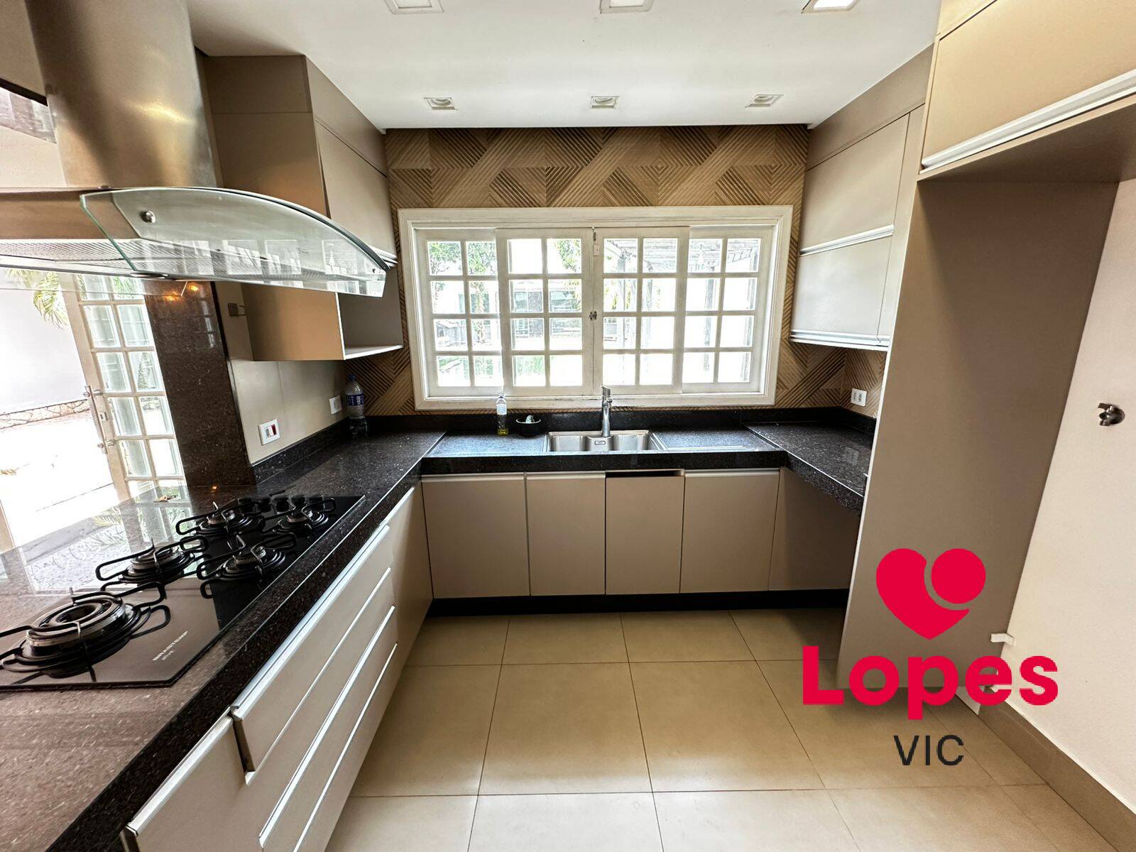 Sobrado, 4 quartos, 284 m² - Foto 13