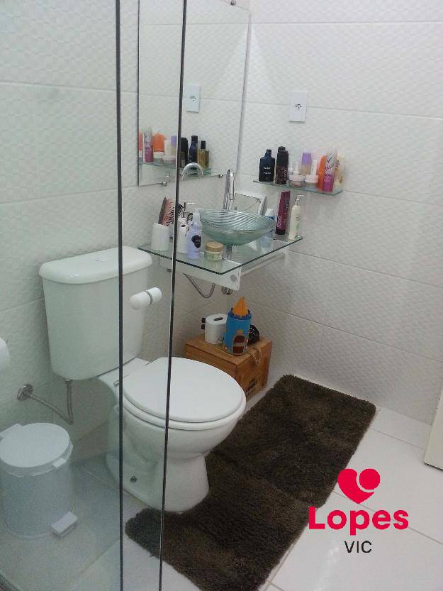 Casa à venda com 2 quartos, 108m² - Foto 4