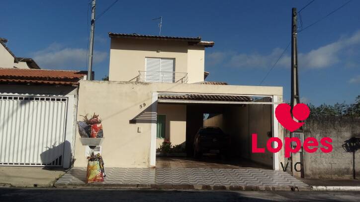 Casa à venda com 3 quartos - Foto 1